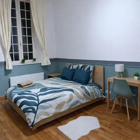 Superbe Renove Face Au De شقة *