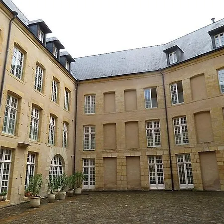 Superbe Renove Face Au De Apartment *