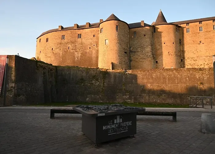 Superbe Renove Face Au De Apartment Sedan